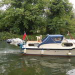 London private and cruise boat hire 172